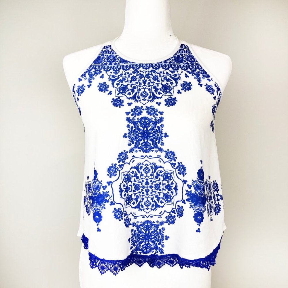 Oober Swank Sleeveless Blouse With Blue Details